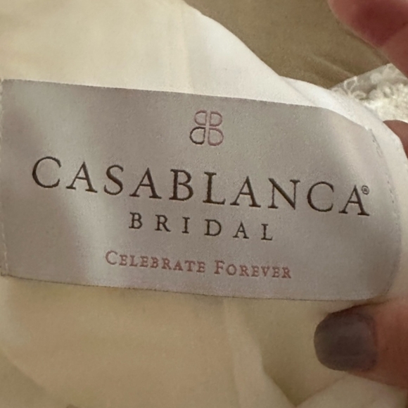 Casablanca wedding dress - Picture 8 of 9